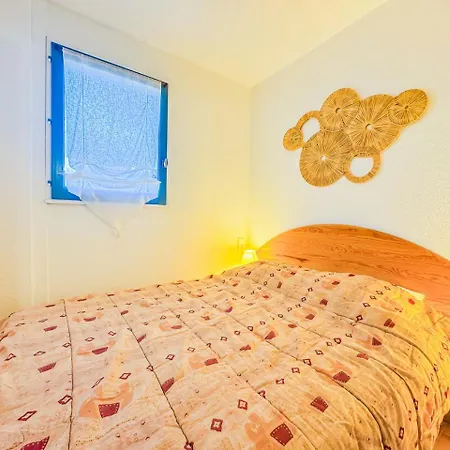 2 Pers Parking Calme Agde