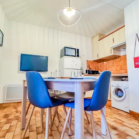 2 Pers Parking Calme