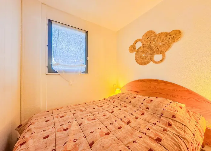 2 Pers Parking Calme Agde