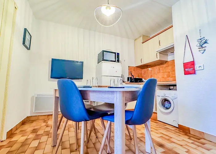 2 Pers Parking Calme